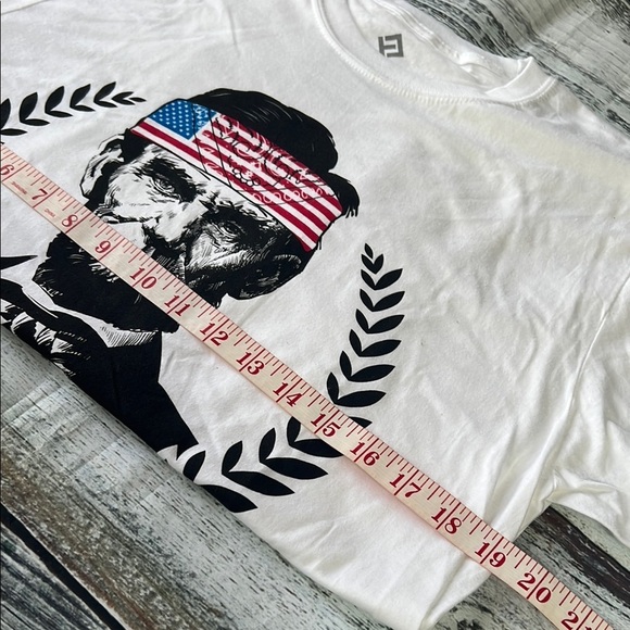 White Graphic T-Shirt with Abraham Lincoln Patriotic Design SZ Medium - Picture 4 of 7
